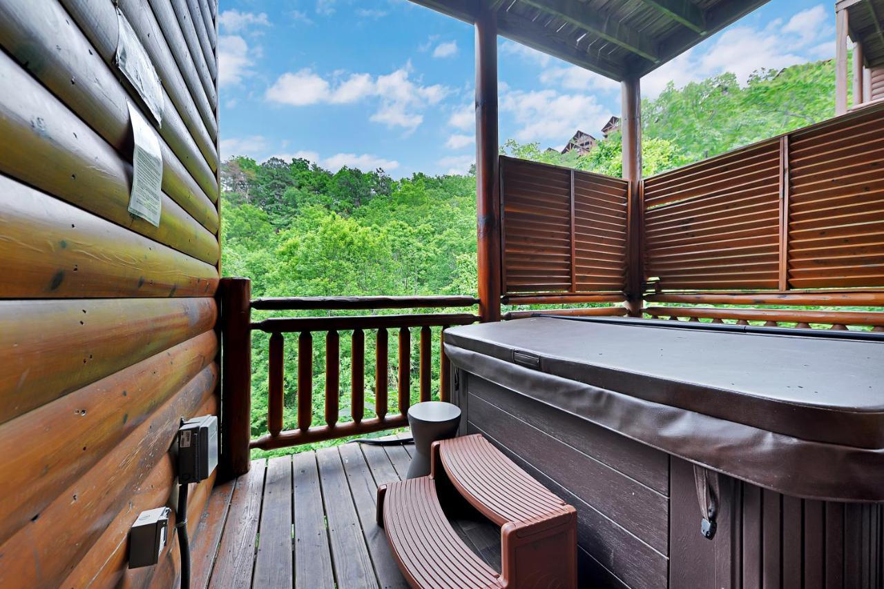 Gorgeous Large Mountain View Cabin W Hot Tub, Free Wifi, Games Villa Sevierville Bagian luar foto